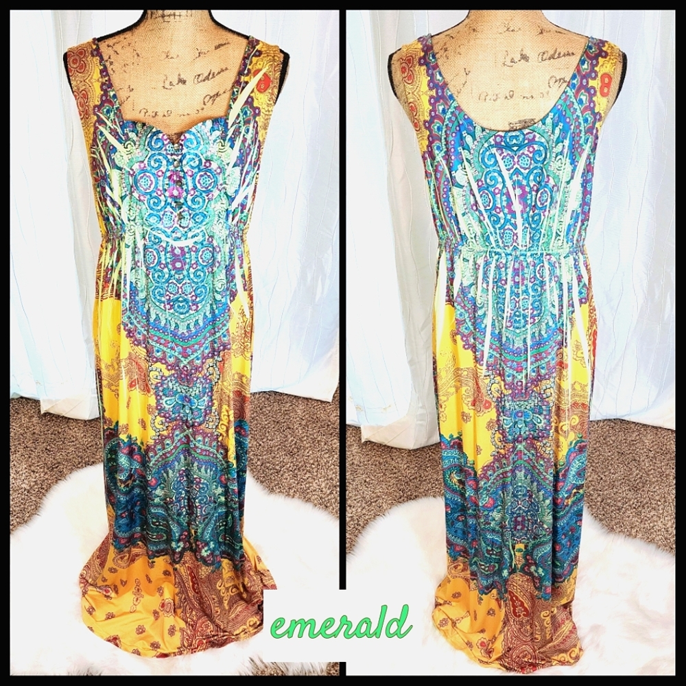 Emerald - Vibrant Sleeveless Maxi Dress in Large
